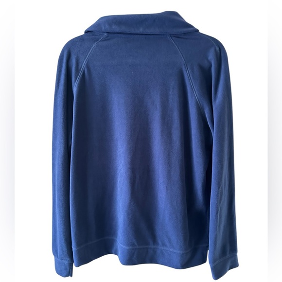 LL Bean Womens Medium Sweatshirt Micro Fleece Blue Pullover Outdoor Shawl VNeck - Picture 2 of 8